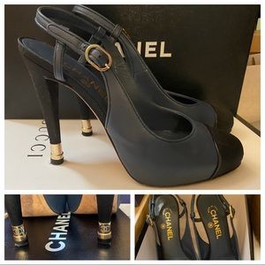 Chanel Slings Navy w/Gold 38 fits like 7 EUC